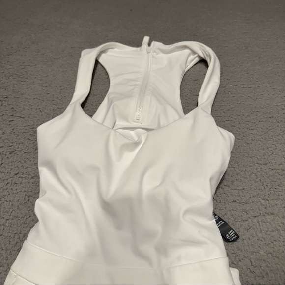 Vuori Womens Set Dress XS White Tennis Prep Pickleball Shorts Cutout Stretch Mod - Picture 6 of 16